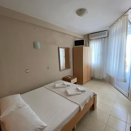 尼斯旅馆 Çeşme