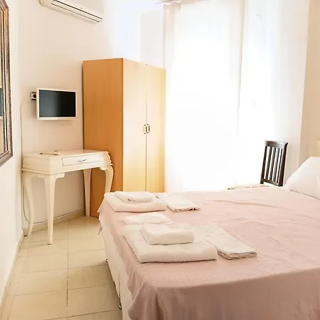 Πανσιόν Nese Otel 3*